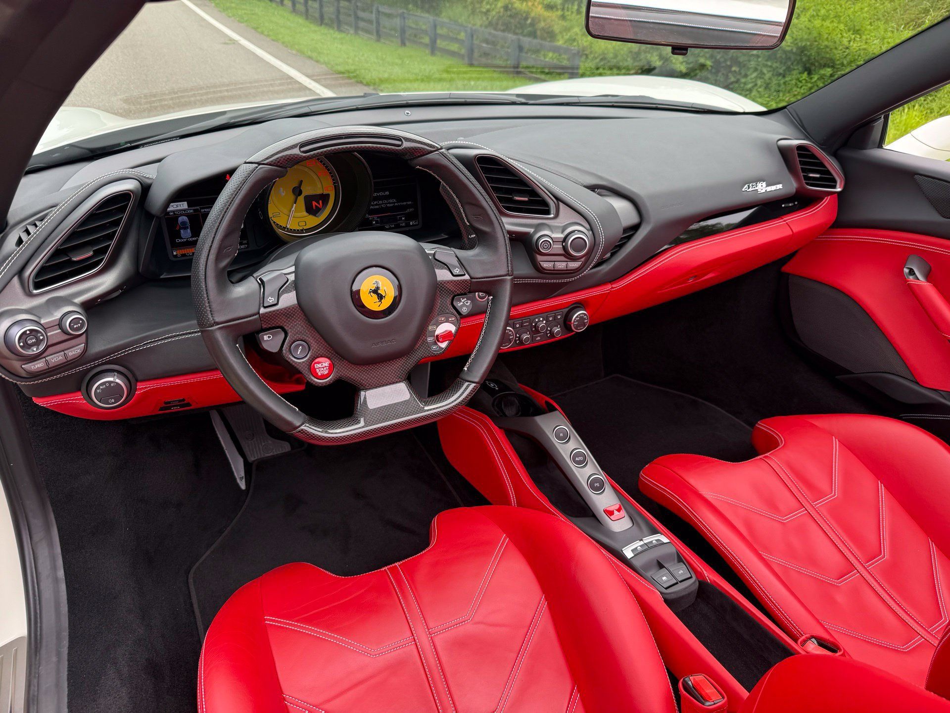 Used 2018 Ferrari 488 Spider RWD image 9