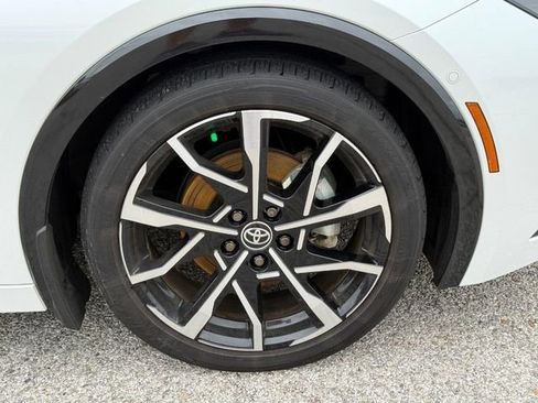 Used 2024 Toyota Prius Prime Premium w/ Advanced Technology Package FWD image 7
