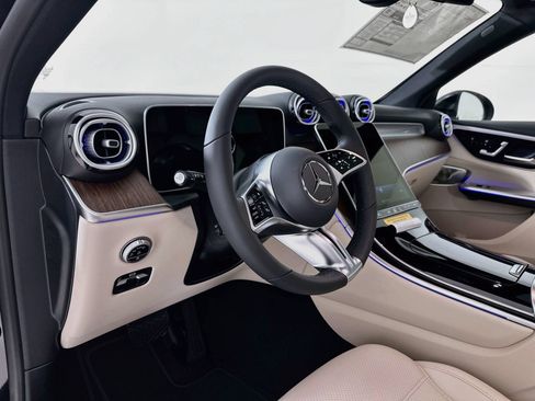 New 2026 Mercedes-Benz GLC 300 4MATIC image 10