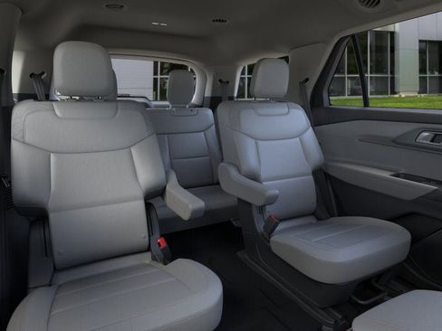 New 2026 Ford Explorer Active w/ Active Comfort Package AWD/4WD image 11