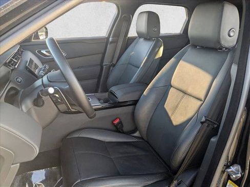 Used 2025 Land Rover Range Rover Velar Dynamic SE image 17