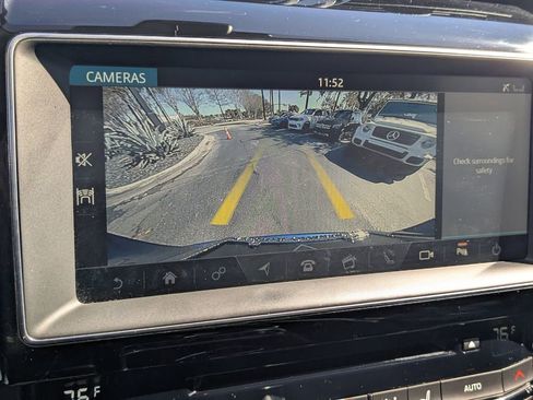 Used 2018 Jaguar F-PACE R-Sport image 10