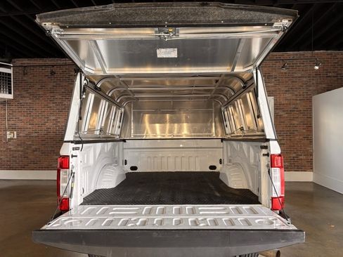 Used 2019 Ford F250 XL w/ Power Equipment Group image 30