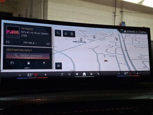 Used 2025 BMW 430i xDrive Coupe w/ Premium Package image 13