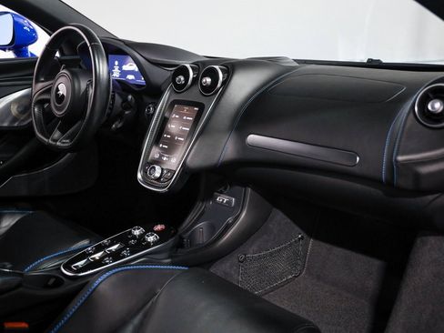 Used 2020 McLaren GT image 29