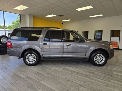 Used 2012 Ford Expedition EL XLT w/ HD Trailer Tow Pkg image 5