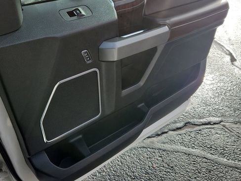 Used 2017 Ford F350 Platinum w/ Platinum Ultimate Package image 16