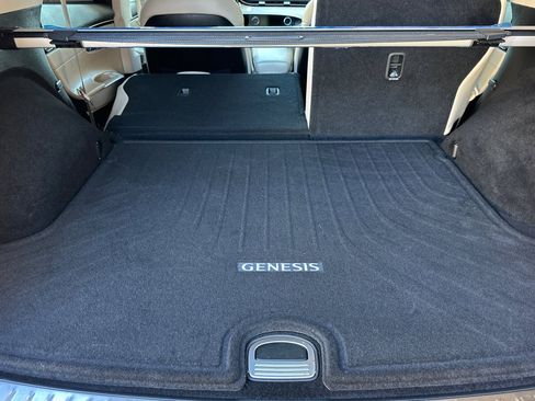 Used 2024 Genesis GV70 2.5T w/ Select Package image 18