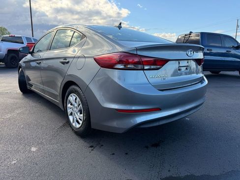 Used 2017 Hyundai Elantra SE w/ Cargo Package image 7