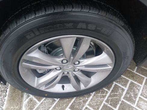 Used 2023 Acura MDX SH-AWD image 9