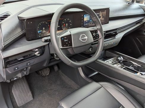 Used 2025 Nissan Murano SV AWD/4WD image 10