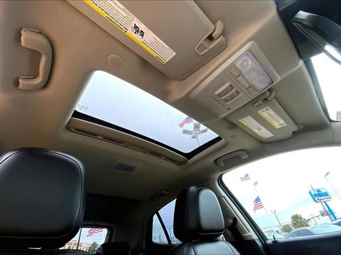 Used 2018 Buick Encore Essence image 13