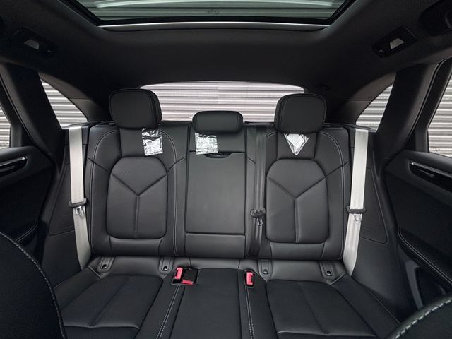 Certified 2026 Porsche Macan Turbo AWD/4WD image 26