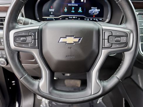 Used 2023 Chevrolet Suburban LT AWD/4WD image 19