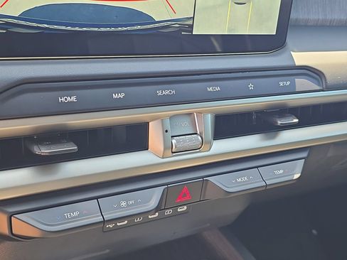 New 2027 Kia Telluride SX Prestige AWD/4WD image 26