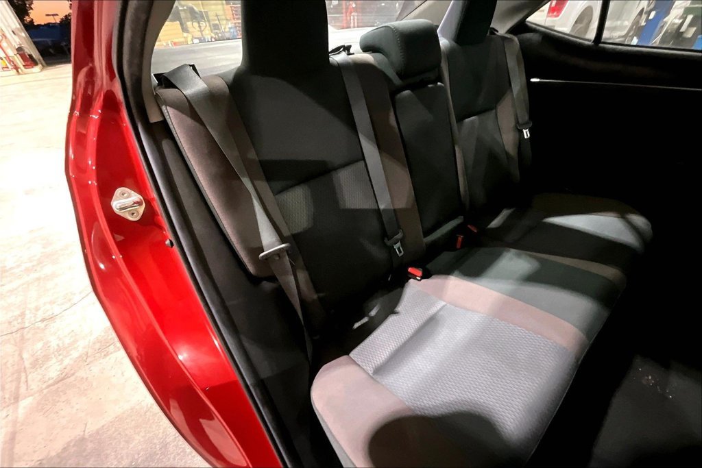 Used 2019 Toyota Corolla LE FWD image 26