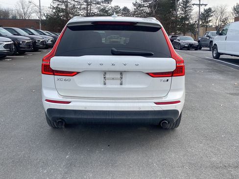 Used 2018 Volvo XC60 T6 Momentum w/ Advanced Package image 7