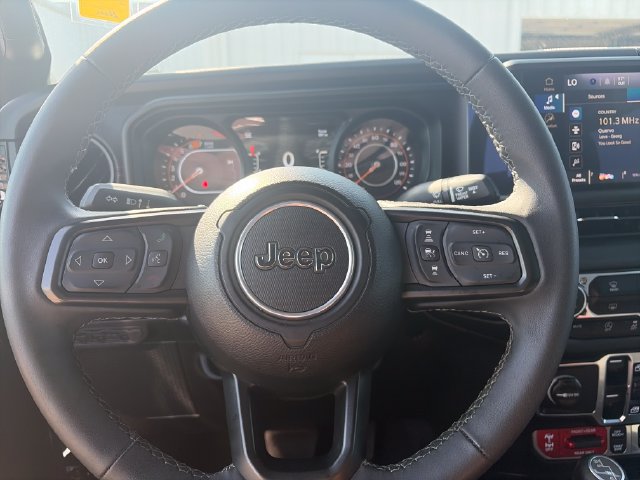 Certified 2025 Jeep Wrangler Unlimited Rubicon AWD/4WD image 15