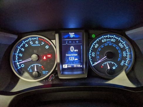 Used 2020 Toyota Tacoma TRD Off-Road w/ Technology Package AWD/4WD image 13