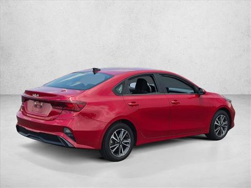 Used 2023 Kia Forte LXS FWD image 5