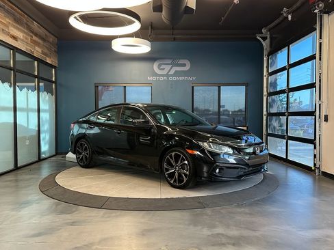 Used 2021 Honda Civic Sport image 1