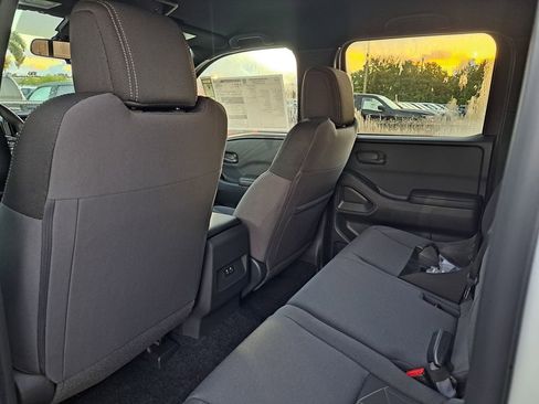 New 2026 Nissan Frontier SV w/ Tow Package image 5