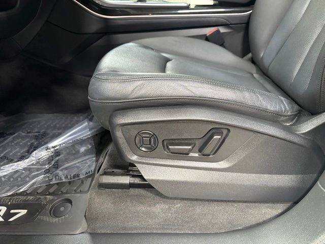 Used 2023 Audi Q7 3.0T Premium Plus w/ Premium Plus Package AWD/4WD image 8