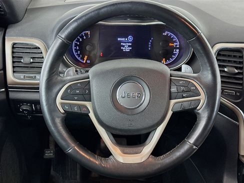 Used 2015 Jeep Grand Cherokee Limited image 18