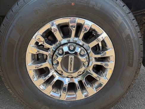 Used 2020 Ford F250 XLT w/ XLT Premium Package AWD/4WD image 14