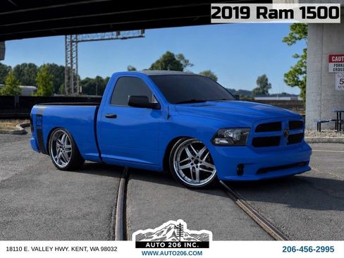 Used 2015 RAM 1500 ST RWD image 1