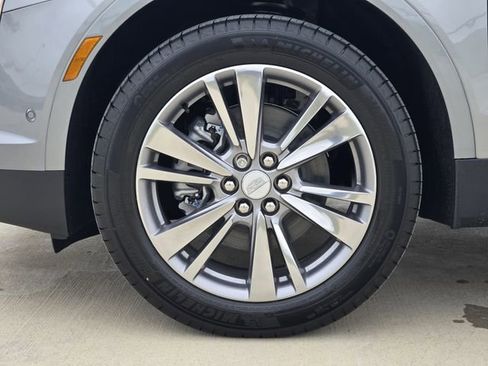 New 2026 Cadillac XT5 Premium Luxury w/ Driver Assist Package FWD image 8