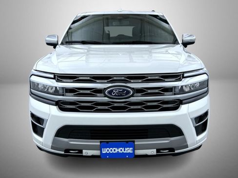 Used 2024 Ford Expedition Max Platinum AWD/4WD image 2