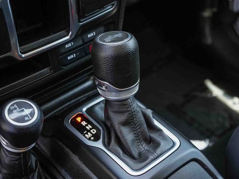 Used 2023 Jeep Wrangler Unlimited Sport AWD/4WD image 24