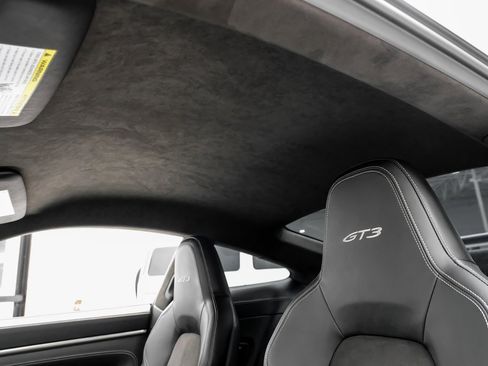 Used 2022 Porsche 911 GT3 image 25