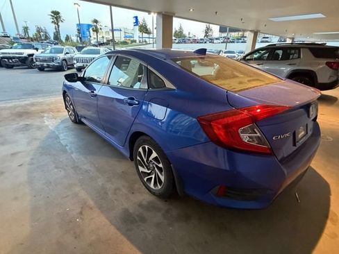 Used 2017 Honda Civic EX image 3