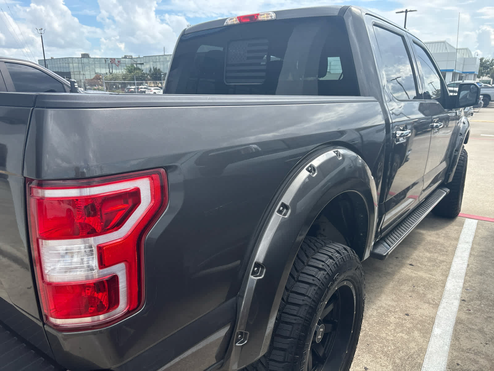 Used 2018 Ford F150 XLT w/ Equipment Group 302A Luxury AWD/4WD image 5