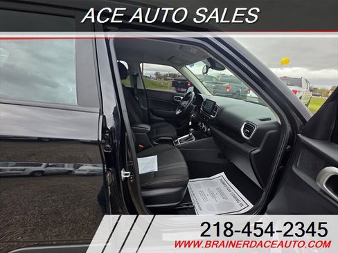 Used 2020 Hyundai Venue SEL FWD image 8