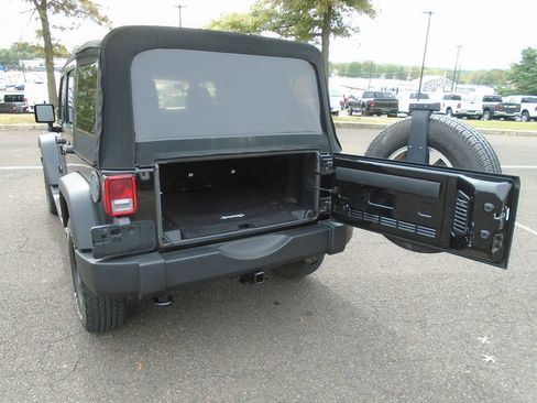 Used 2016 Jeep Wrangler Unlimited Sport w/ Quick Order Package 24S image 17