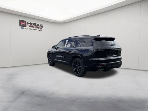 Used 2025 Chevrolet Traverse RS AWD/4WD image 7