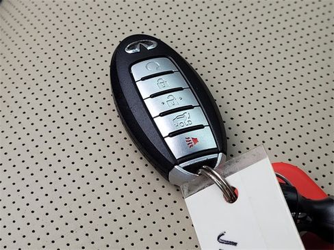 Used 2021 INFINITI QX80 Sensory w/ Cargo Package image 25