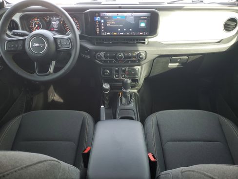 Used 2025 Jeep Wrangler Sport image 16