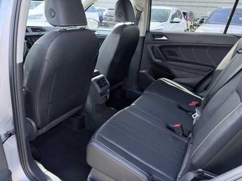Used 2024 Volkswagen Tiguan SE AWD/4WD image 20