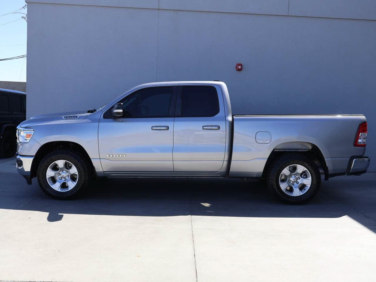 Used 2022 RAM 1500 Big Horn AWD/4WD image 2