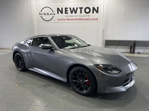 New 2025 Nissan Z Performance w/ Floor Mat Package image 2