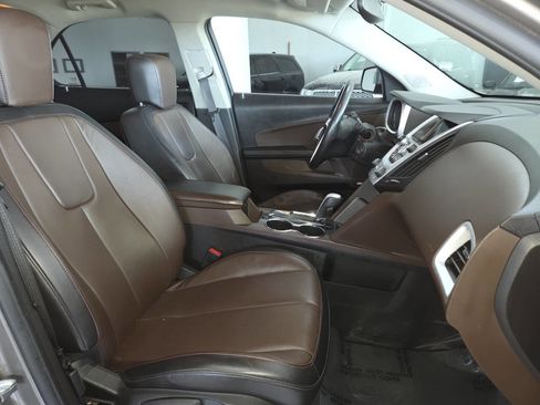 Used 2010 Chevrolet Equinox LT w/ Chrome Appearance Package FWD image 30
