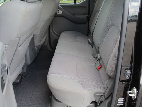 Used 2020 Nissan Frontier SV w/ Midnight Edition Floor Mats AWD/4WD image 10