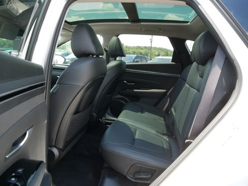 Used 2024 Hyundai Tucson Limited AWD/4WD image 16