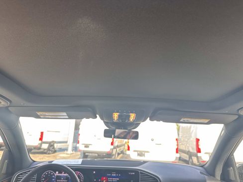 Certified 2025 Mercedes-Benz GLE 450e 4MATIC image 14