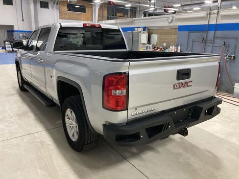 Used 2018 GMC Sierra 1500 SLE w/ SLE Value Package image 5