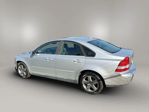 Used 2005 Volvo S40 T5 image 2